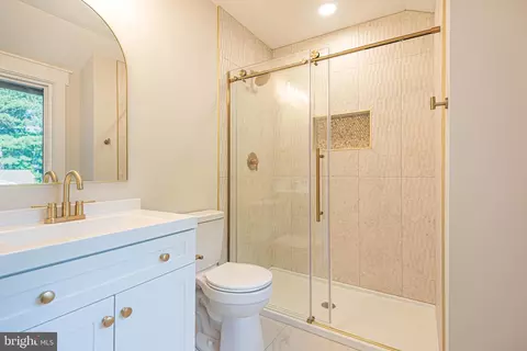 Bath - 116 Seafarer Ln, Ocean Pines, MD 21811 photo 5 of 16