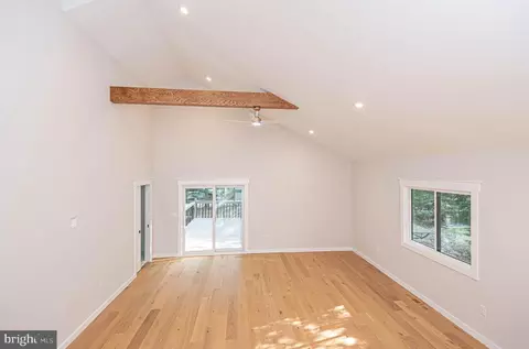 Living - 116 Seafarer Ln, Ocean Pines, MD 21811 photo 8 of 9