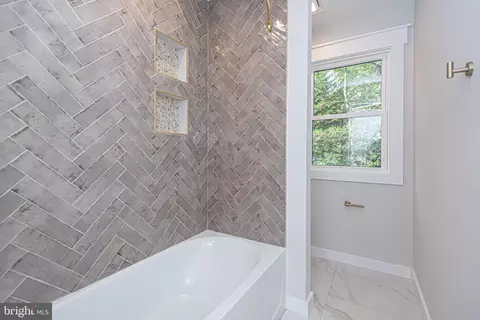 Bath - 116 Seafarer Ln, Ocean Pines, MD 21811 photo 9 of 16