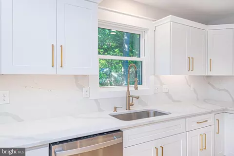 Kitchen - 116 Seafarer Ln, Ocean Pines, MD 21811 photo 5 of 9