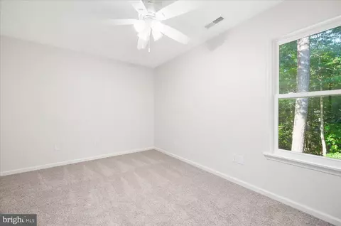 Bedroom - 172 Seafarer Ln, Ocean Pines, MD 21811 photo 2 of 3