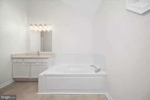 Bath - 172 Seafarer Ln, Ocean Pines, MD 21811 photo 2 of 6