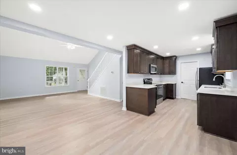 Entry Way - 172 Seafarer Ln, Ocean Pines, MD 21811 photo 3 of 12