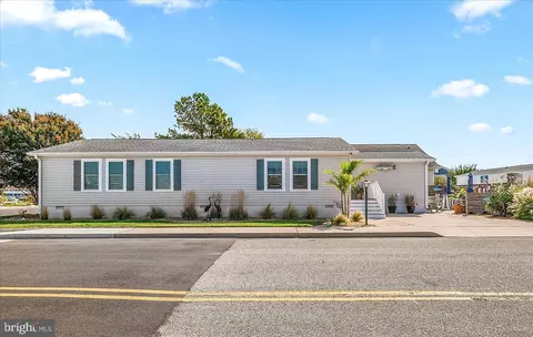 99 Assateague Ct, Ocean City, MD 21842