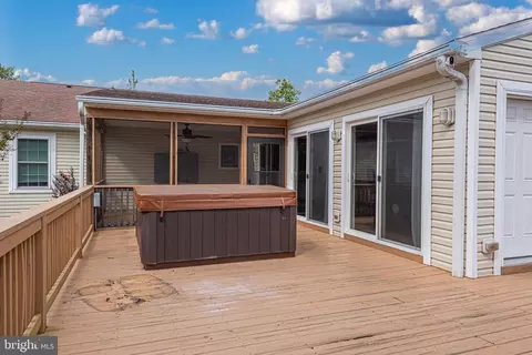Exterior - 332 Williams St, Berlin, MD 21811 photo 10 of 14