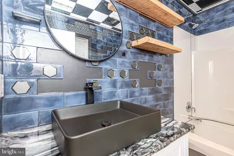 Bath - 332 Williams St, Berlin, MD 21811 photo 6 of 8