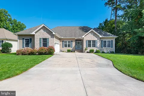 107 Pine Forest Dr, Ocean Pines, MD 21811