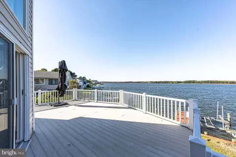 Exterior - 19 Harborview Dr, Ocean Pines, MD 21811 photo 5 of 12
