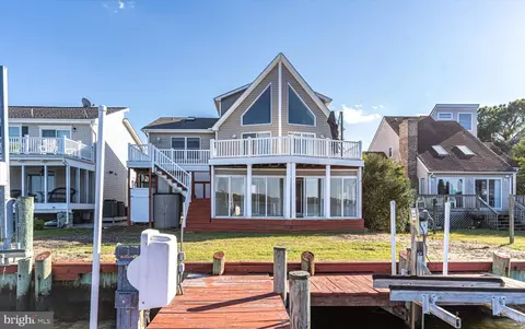 Exterior - 19 Harborview Dr, Ocean Pines, MD 21811 photo 8 of 12
