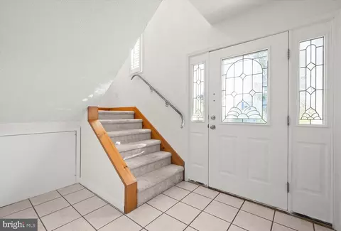 Entry Way - 19 Harborview Dr, Ocean Pines, MD 21811 photo 2 of 8