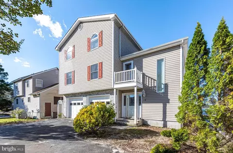 Exterior - 19 Harborview Dr, Ocean Pines, MD 21811 photo 11 of 12