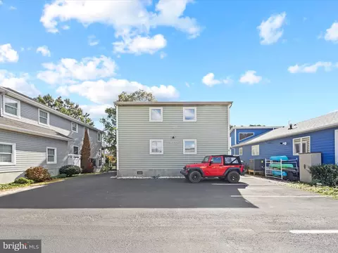 14122 Laurel Ave #1, Ocean City, MD 21842