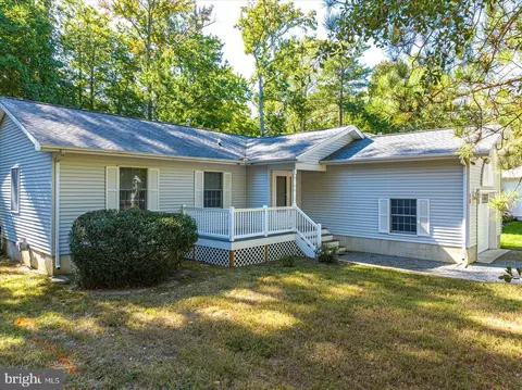 Exterior - 20 Concord Ln, Ocean Pines, MD 21811 photo 1 of 11
