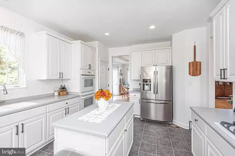 Kitchen - 11727 Winding Creek Dr, Berlin, MD 21811 photo 8 of 8