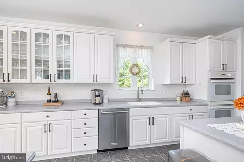 Kitchen - 11727 Winding Creek Dr, Berlin, MD 21811 photo 7 of 8