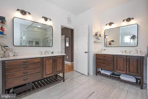 Bath - 11727 Winding Creek Dr, Berlin, MD 21811 photo 7 of 14
