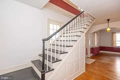 Entry Way - 217 N Main St, Berlin, MD 21811 photo 6 of 11