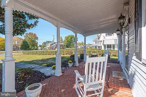 Exterior - 217 N Main St, Berlin, MD 21811 photo 12 of 15
