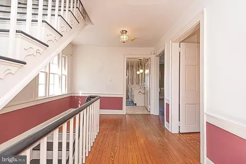 Entry Way - 217 N Main St, Berlin, MD 21811 photo 10 of 11