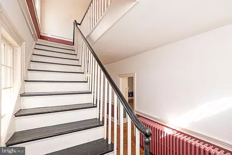 Entry Way - 217 N Main St, Berlin, MD 21811 photo 7 of 11