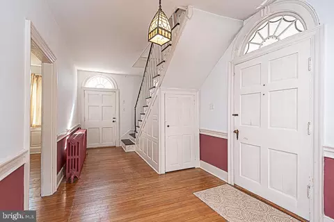 Entry Way - 217 N Main St, Berlin, MD 21811 photo 3 of 11