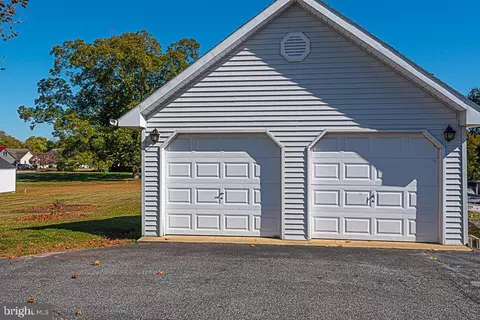 Exterior - 217 N Main St, Berlin, MD 21811 photo 4 of 15