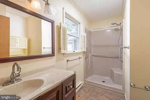 Bath - 4 Brookton Ln, Ocean Pines, MD 21811 photo 5 of 8
