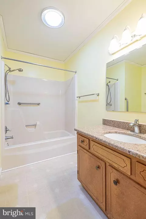 Bath - 4 Brookton Ln, Ocean Pines, MD 21811 photo 4 of 8