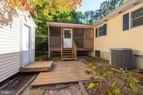 Exterior - 4 Brookton Ln, Ocean Pines, MD 21811 photo 3 of 7