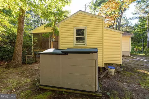 Exterior - 4 Brookton Ln, Ocean Pines, MD 21811 photo 5 of 7