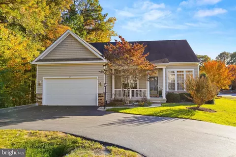 27 Chatham Ct, Berlin, MD 21811