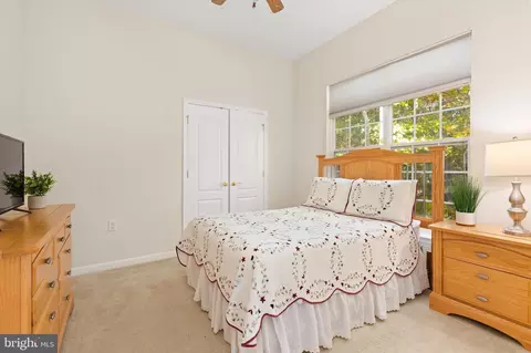 Bedroom - 27 Chatham Ct, Berlin, MD 21811 photo 4 of 11