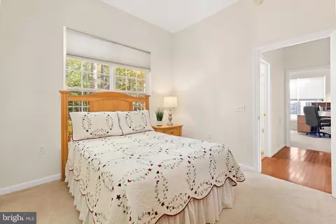 Bedroom - 27 Chatham Ct, Berlin, MD 21811 photo 5 of 11