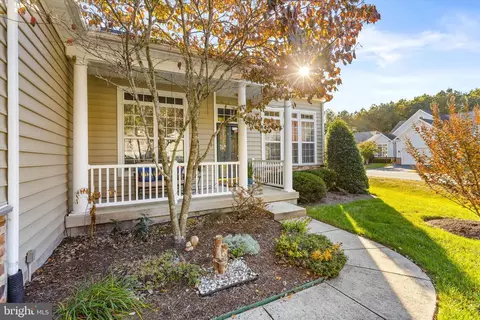 Exterior - 27 Chatham Ct, Berlin, MD 21811 photo 4 of 7