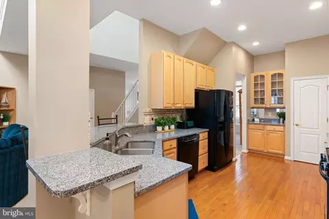 Kitchen - 27 Chatham Ct, Berlin, MD 21811 photo 4 of 5