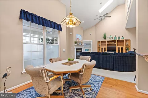 Dining - 27 Chatham Ct, Berlin, MD 21811 photo 1 of 5