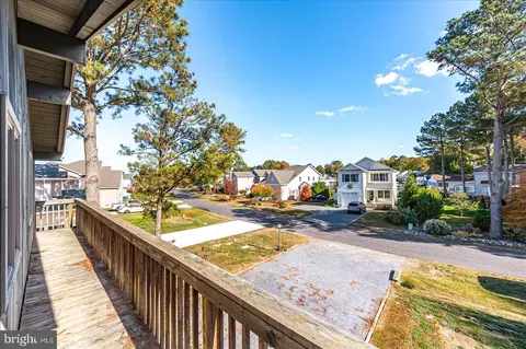 Exterior - 3 Moonshell Dr, Ocean Pines, MD 21811 photo 5 of 14