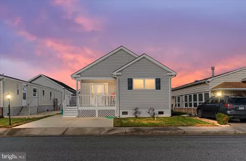 421 Yawl Dr, Ocean City, MD 21842