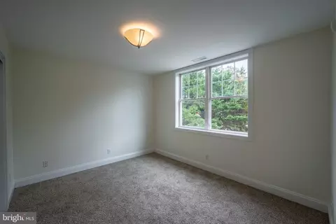 Bedroom - 9313 Ten Point Ct, Ocean City, MD 21842 photo 2 of 6
