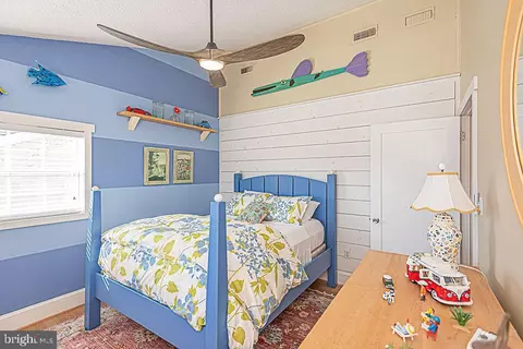 Bedroom - 21 Harborview Dr, Ocean Pines, MD 21811 photo 7 of 18