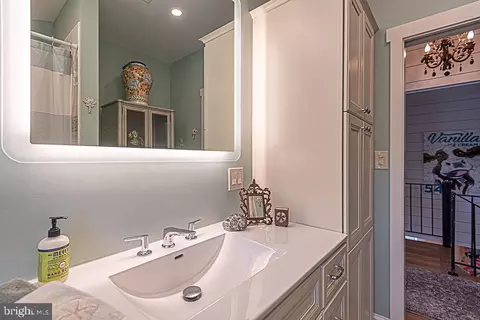 Bath - 21 Harborview Dr, Ocean Pines, MD 21811 photo 9 of 19