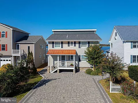 Exterior - 21 Harborview Dr, Ocean Pines, MD 21811 photo 1 of 14