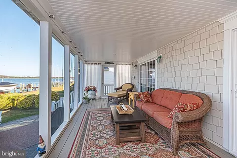 Exterior - 21 Harborview Dr, Ocean Pines, MD 21811 photo 10 of 14