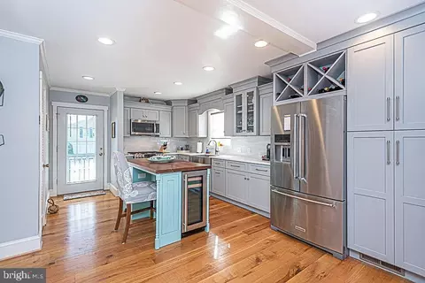 Kitchen - 21 Harborview Dr, Ocean Pines, MD 21811 photo 3 of 8