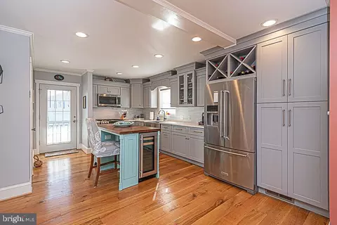 Kitchen - 21 Harborview Dr, Ocean Pines, MD 21811 photo 8 of 8