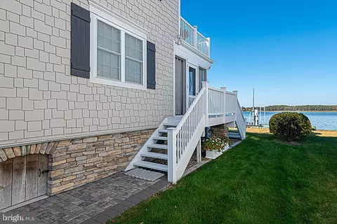 Exterior - 21 Harborview Dr, Ocean Pines, MD 21811 photo 2 of 14