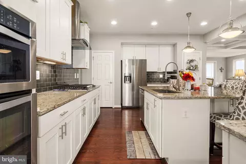 Kitchen - 12053 Pimlico Ln, Berlin, MD 21811 photo 6 of 7
