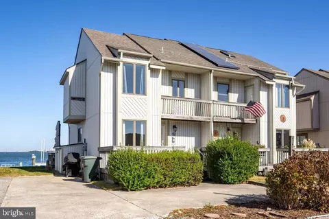 712 32nd St #16, Ocean City, MD 21842