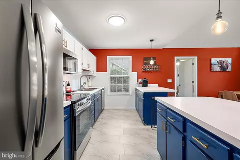 Kitchen - 139 Pinehurst Rd, Berlin, MD 21811 photo 5 of 6