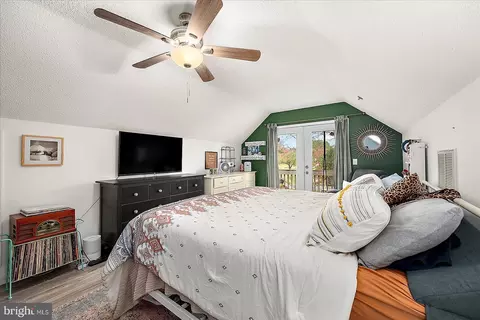 Bedroom - 139 Pinehurst Rd, Berlin, MD 21811 photo 11 of 17